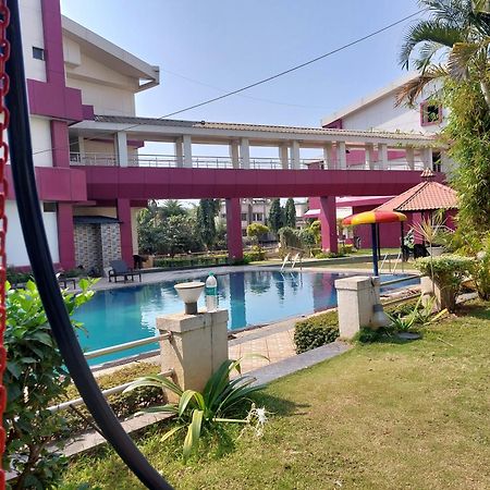 Imperial Grande Resort Lonavala Kültér fotó