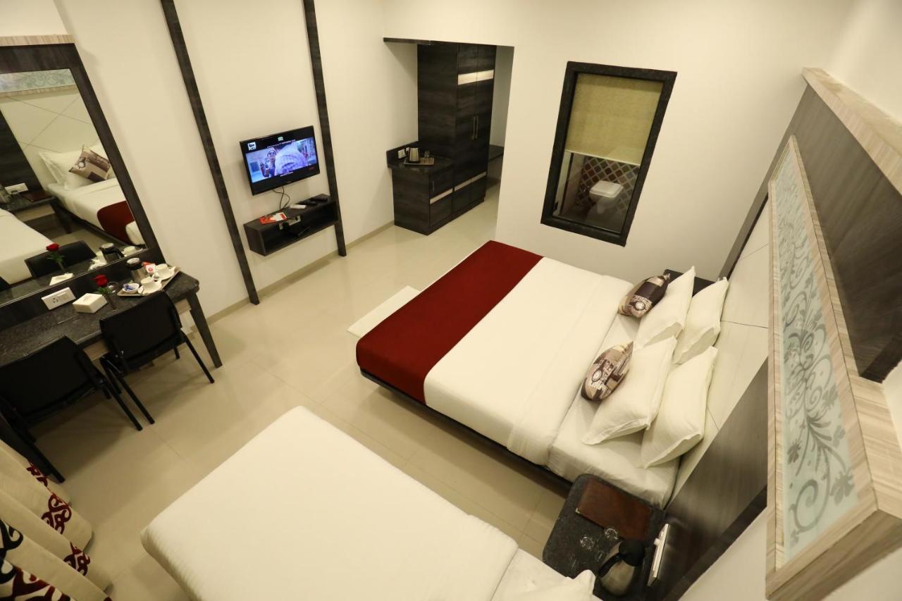 Imperial Grande Resort Lonavala Kültér fotó