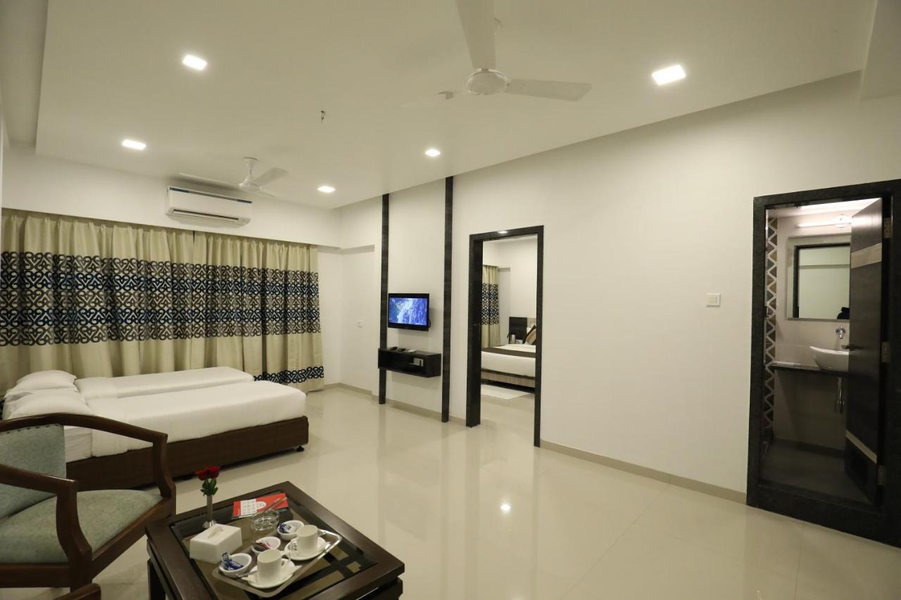 Imperial Grande Resort Lonavala Kültér fotó