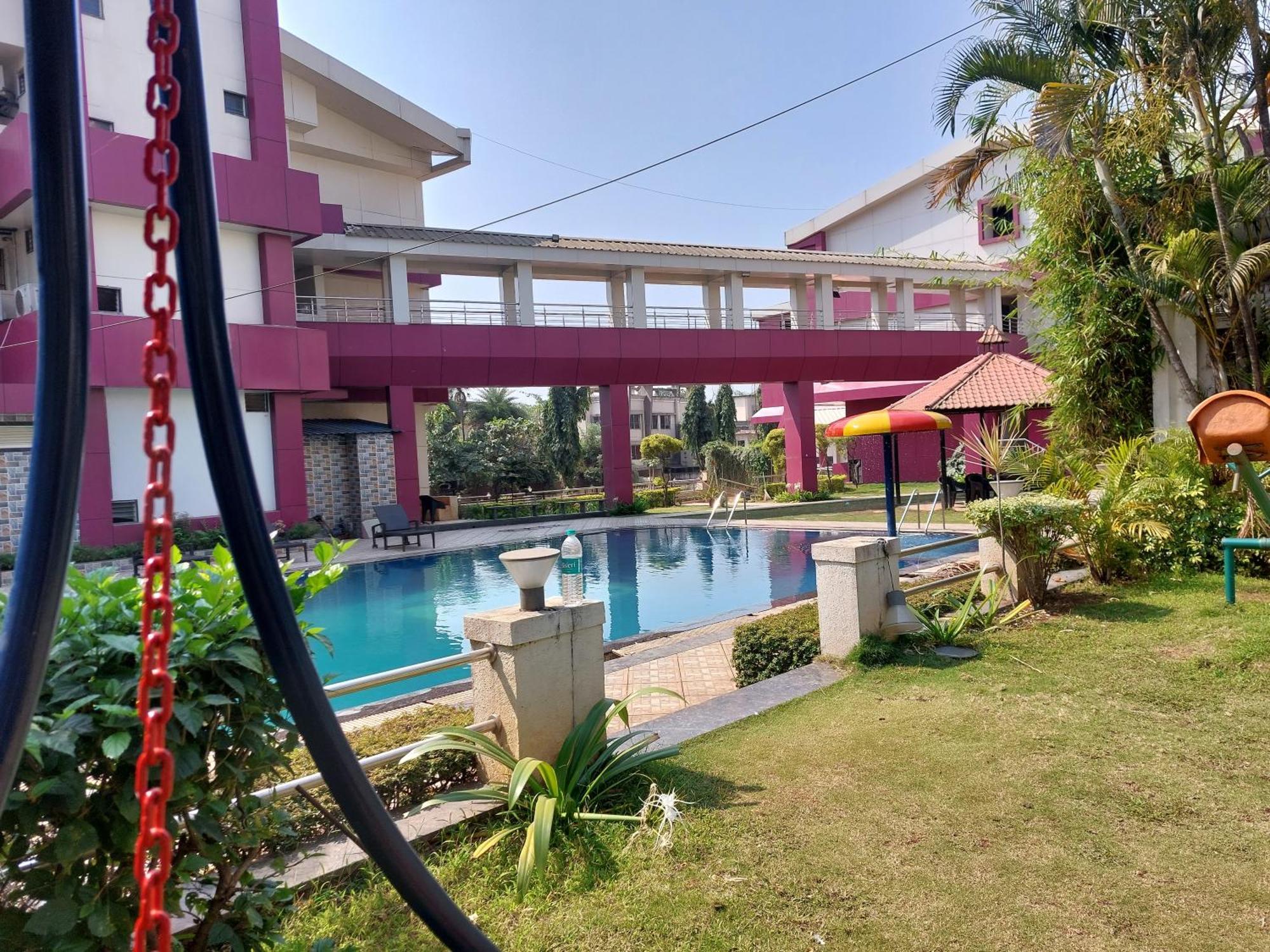Imperial Grande Resort Lonavala Kültér fotó