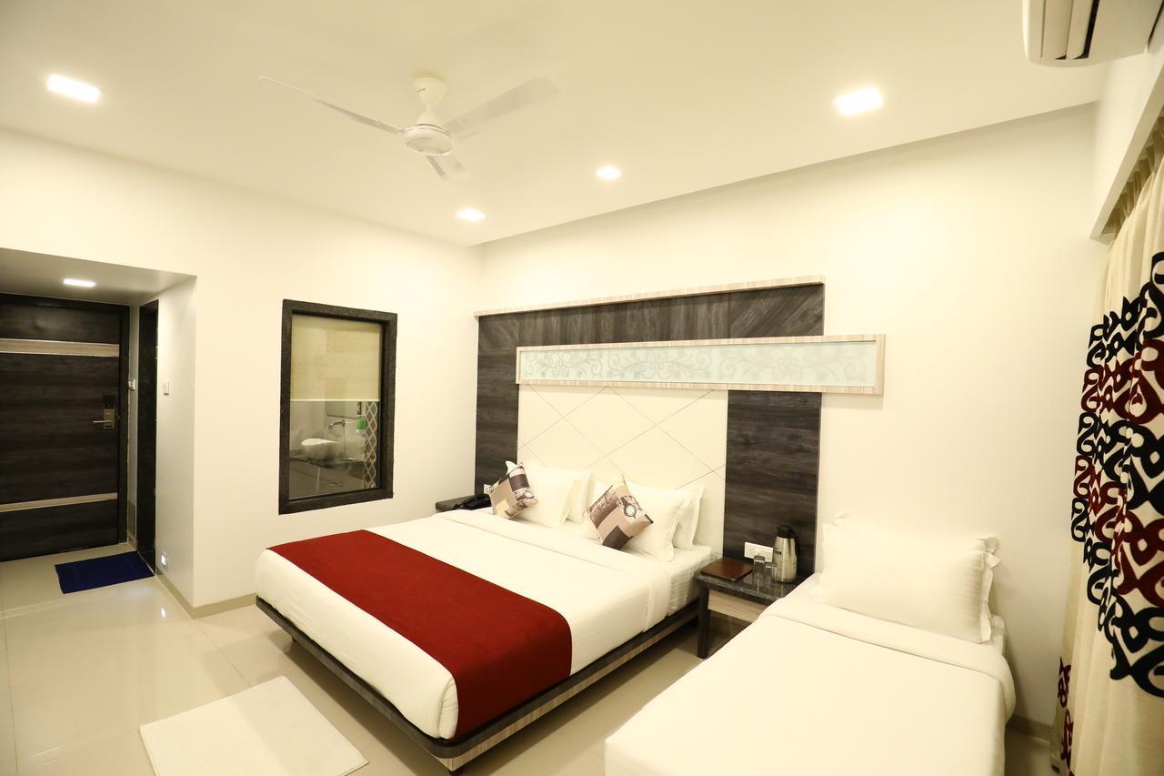 Imperial Grande Resort Lonavala Kültér fotó