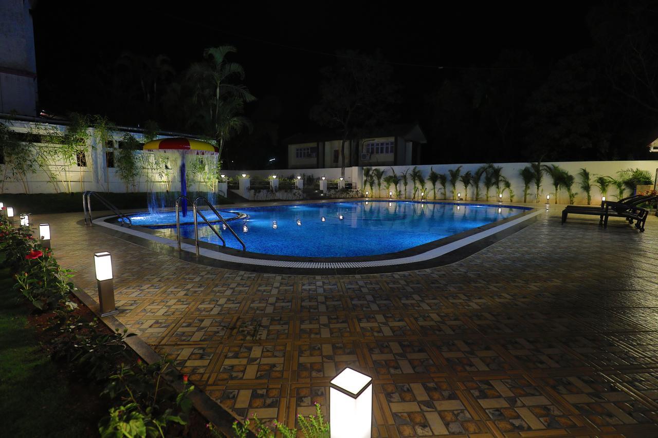 Imperial Grande Resort Lonavala Kültér fotó